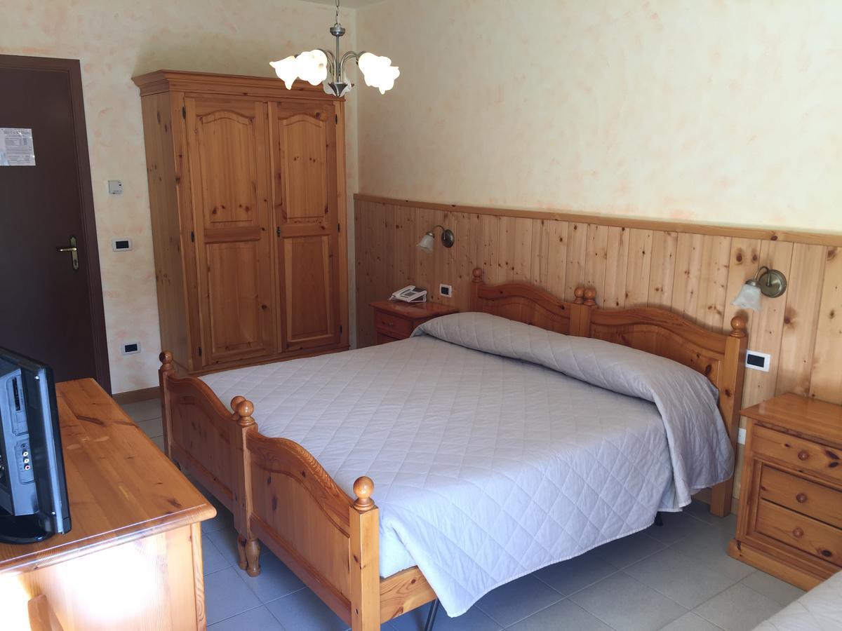 Al Garibaldino Hotell Posina Eksteriør bilde